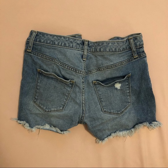 Universal Thread Shorts - Picture 2 of 2